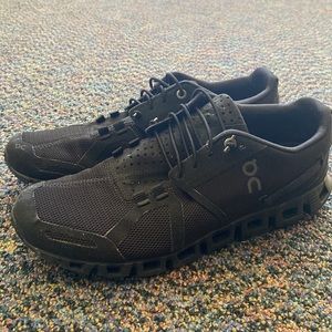 On Cloud running shoe